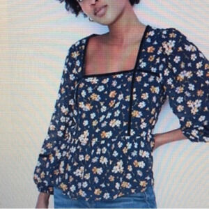 𝅺MADEWELL velvet trim navy floral  balloon sleeve square neckline NEW size S